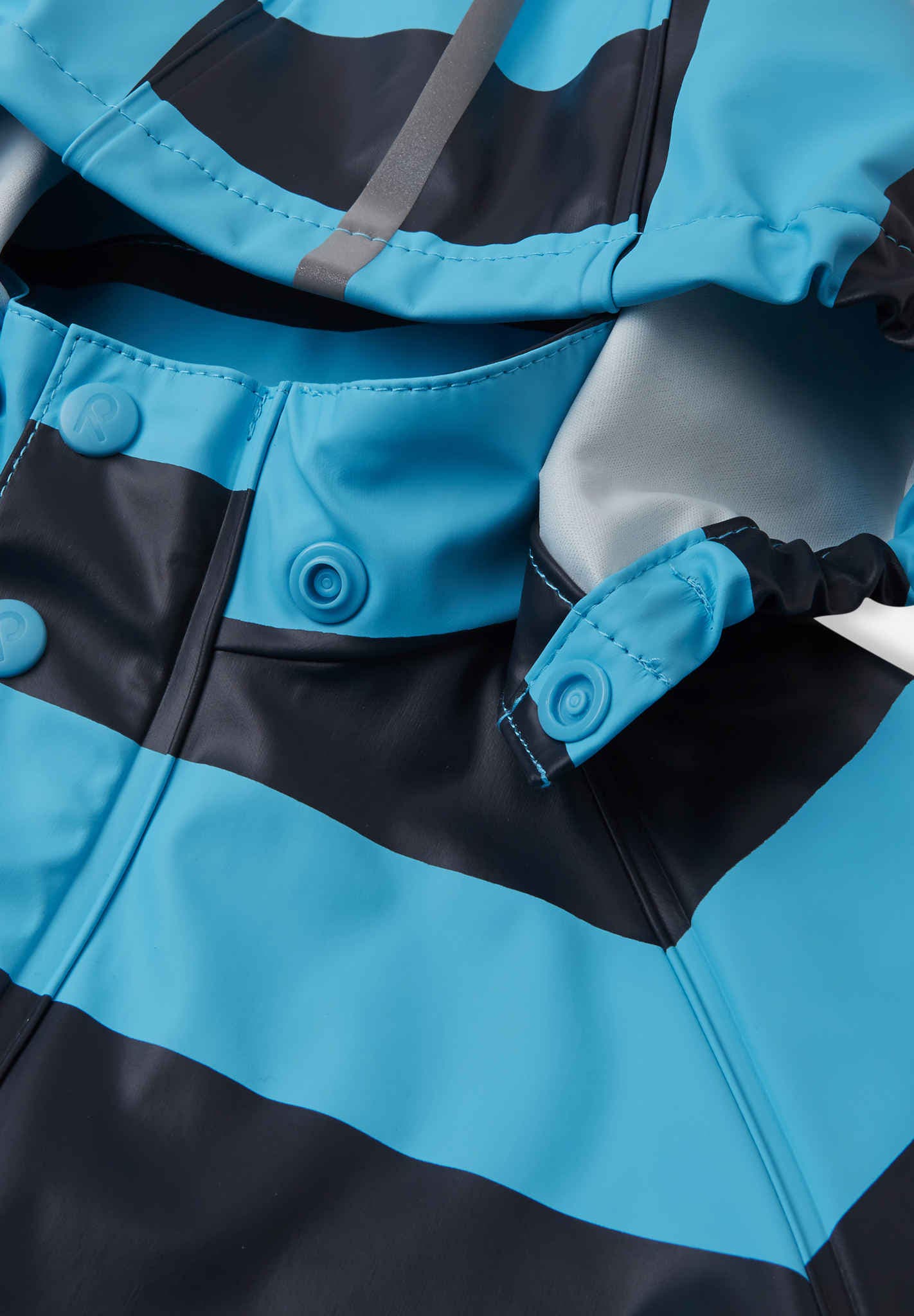 Raincoat Vesi Outerwear